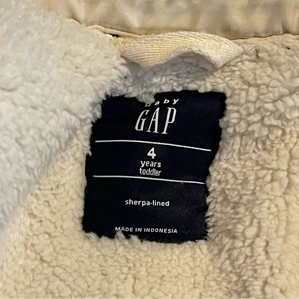 Baby Gap‎ sherpa lined flannel size 4t NWT